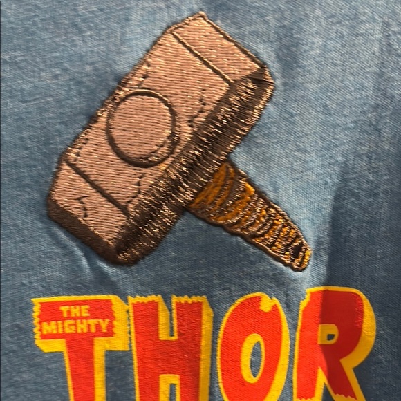 🌶️🌶️🌶️🌶️ Buy 2 or more T’s at $10 each Marvel Thor Blue T-Shirt - Picture 2 of 5